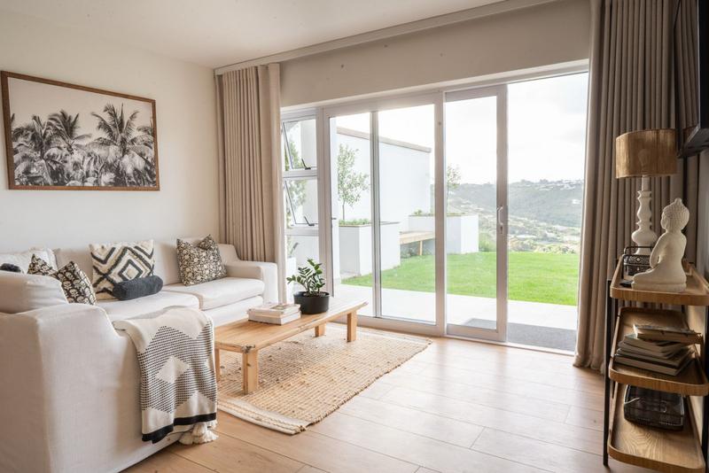 To Let 4 Bedroom Property for Rent in Brackenridge Western Cape